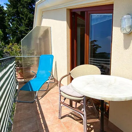 Rustica Apartment *