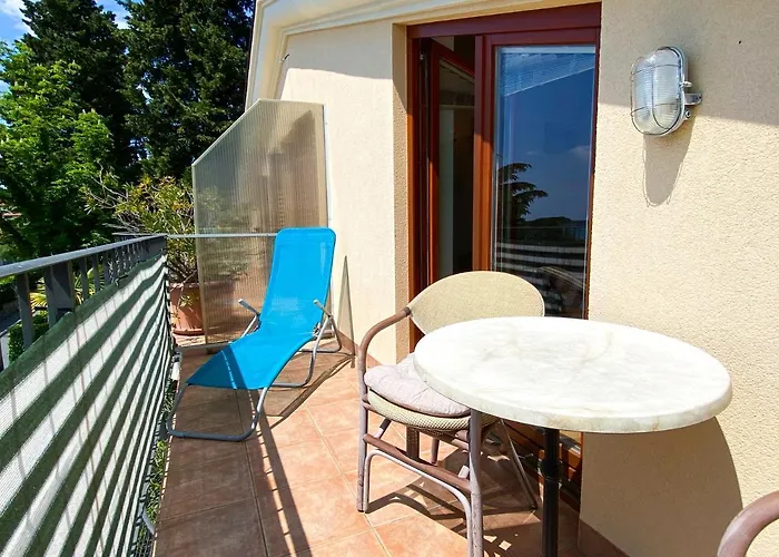 鲁斯迪卡公寓 公寓 *